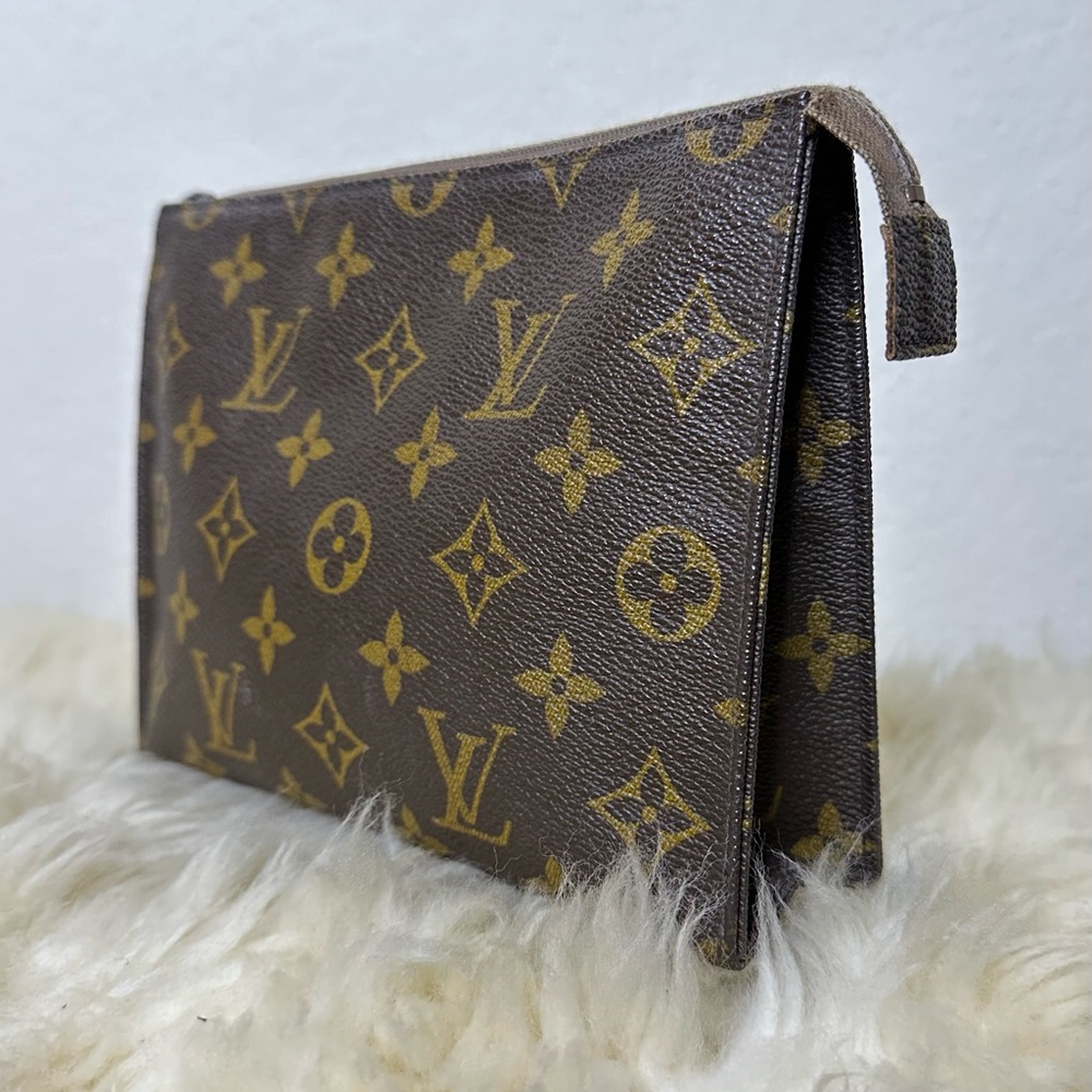 70’s Vintage Louis Vuitton Toilette Pochette 19 Cosmetic Bag Pouch / Clutch - Picture 2 of 15